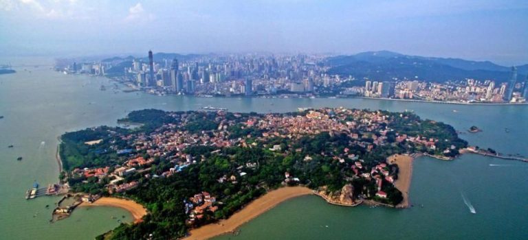 Xiamen Travel Guide inc. Gulangyu Island and Top Attractions