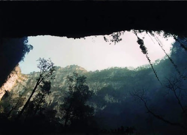 dashiwei-karst-tiankeng